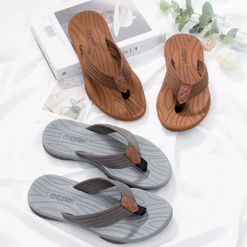 Soft Home Slippers Summer Indoor Skid Proof Bathroom Slippers  Men Flip Flops Flat Shoes