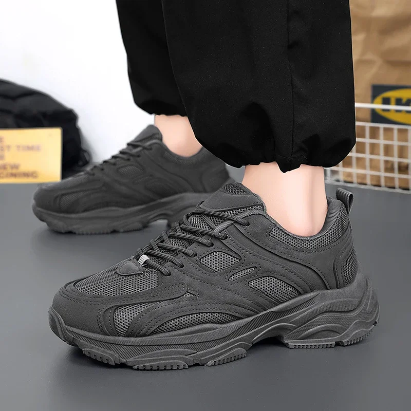 

New Men's Casual Sports Shoes with Thick-soled Height-increasing Spliced Mesh Breathable Lacing Simple Solid Color Design