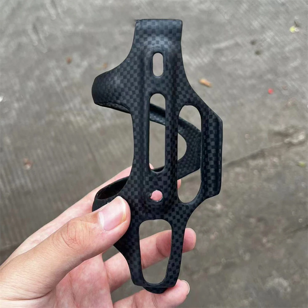 1 Stück/2 Stück Flaschenhalter aus Kohlefaser, Fahrrad-Flaschenhalter mit seitlicher Öffnung, leichtes Fahrradzubehör für Mountainbikes und Rennräder – Detail 6