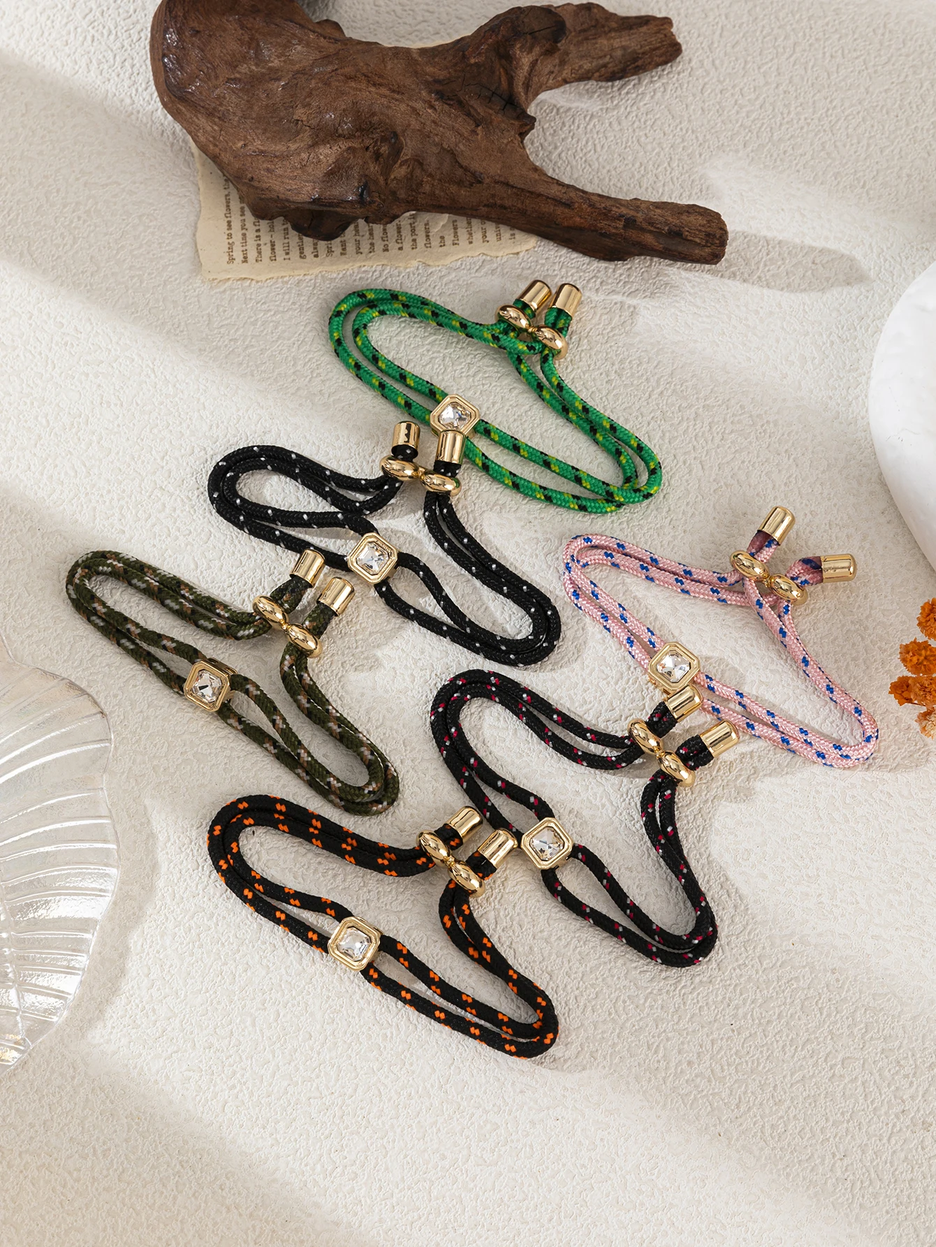 Verstellbares Geflochtenes Seil-Armband Quadratischer Kristall-Charm Gewebtes Schnur-Armband Damen Mode Täglicher Schmuck Geschenk – Detail 3