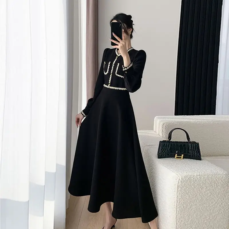 Robe noire à manches longues pour femme, style Hepburn, jupe mi-longue, couvrant le ventre, amincissant, tempérament, début d'automne