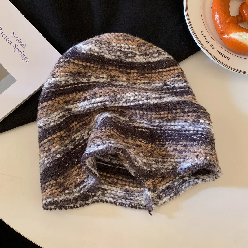 Japanische Retro-Strickmütze mit Farbverlauf und Kontraststreifen, Damen-Herbst- und Wintermütze, warm, mit Ohrenschutz, vielseitige Mütze im Skull-Design – Detail 4