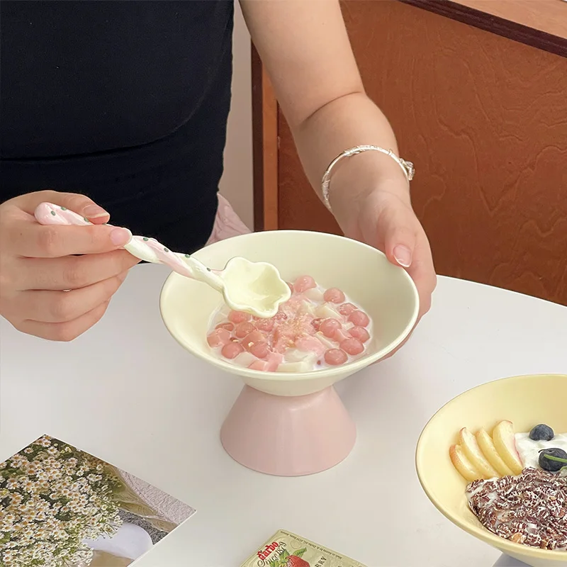 

Ins Color Collision Ceramic High Footed Bowl Solid Color Ice Cream Bowl Household Dessert Bowl