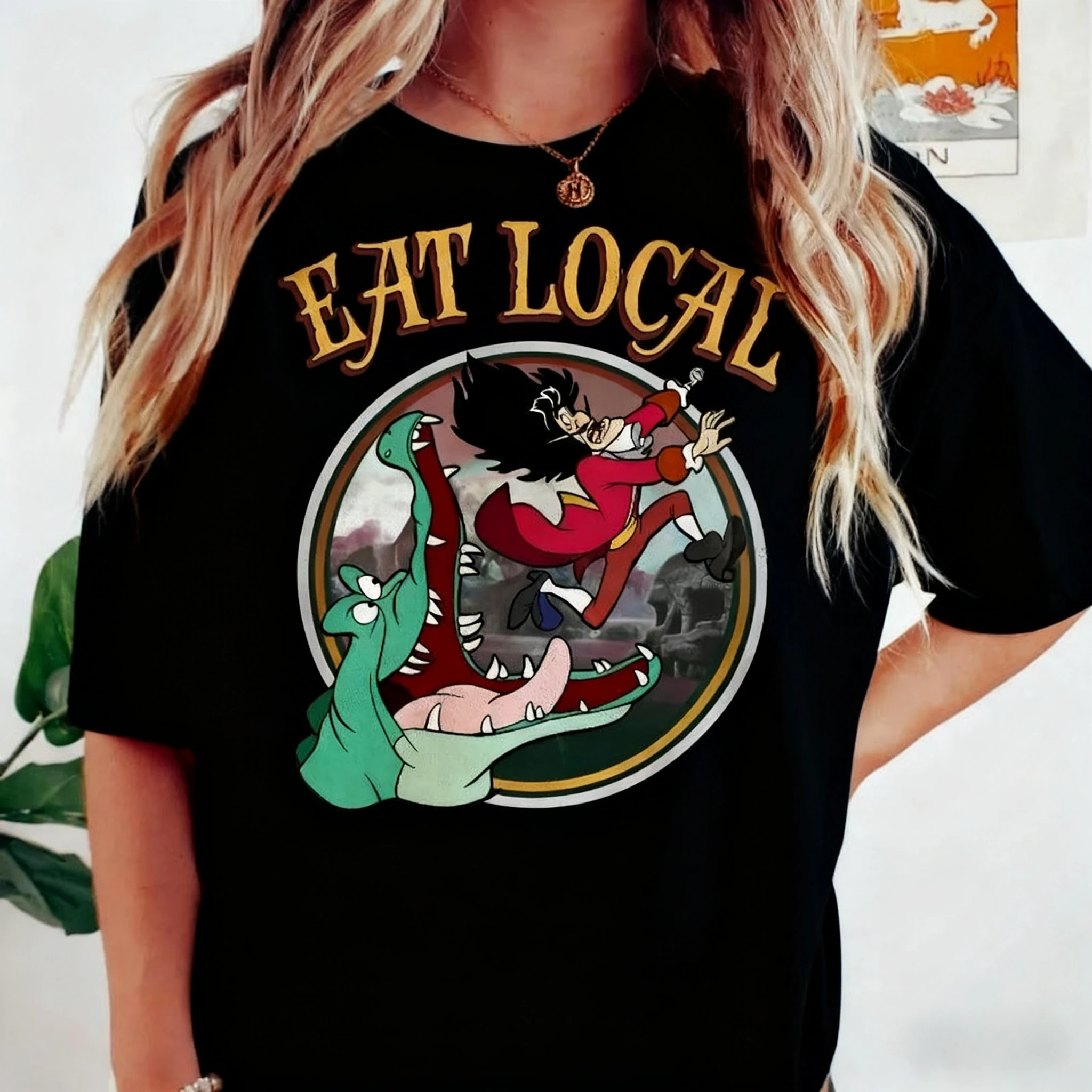 Vintage Disney reloj Casual de moda cocodrilo capitán gancho comer comida Local camisa, camiseta Peter Pan ropa informal de algodón para todas las estaciones