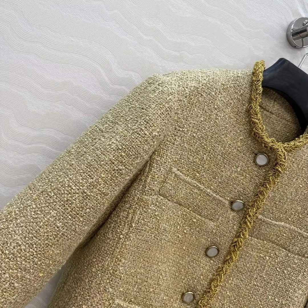 2026 New Fashion Autumn Gold Thread Weaving Edge Design Tweed Jacket Women O-neck Long Sleeve Buttons Pockets Vintage Short Coat