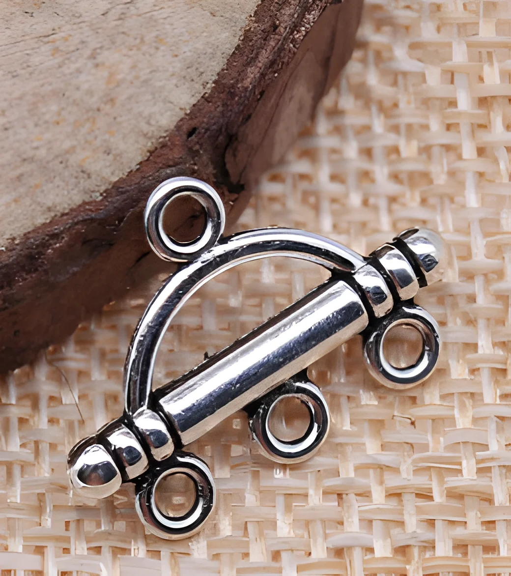 

20pcs 19*13mm Alloy matel tibetan silver earring connector HW2532