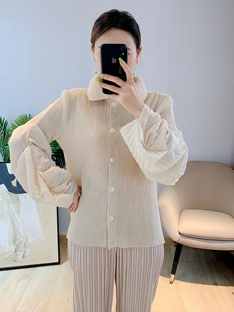 LANMREM Long Puff Sleeves Pleated Shirts For Women Lapel Single Breasted Casual Fashion Thin Shirts Top 2025 Summer New 2M353