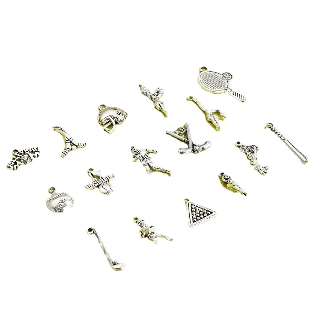 The peripheral bracelets are selling well. The multi-combination bracelet accessories are in high demand