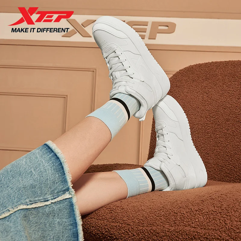 Xtep sapatos femininos de algodão 2025 inverno normcore forte estabilidade de envolvimento rebote borracha material etpu sapatos ao ar livre 875418370005