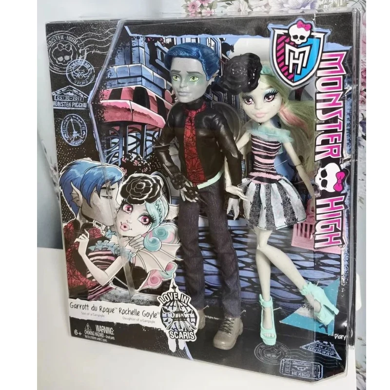Monster High Garrott Du Roque & Rochelle Goyle Love In Scaris Edición de coleccionista Figura Regalos de festival de alto costo