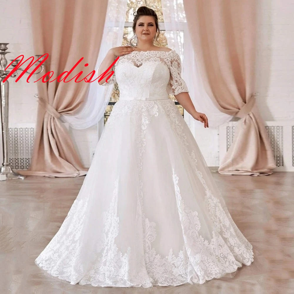 Vestido de novia de tul blanco personalizado, vestidos de novia con hombros descubiertos y cuello barco de alta calidad, vestido de novia con cordones en la espalda