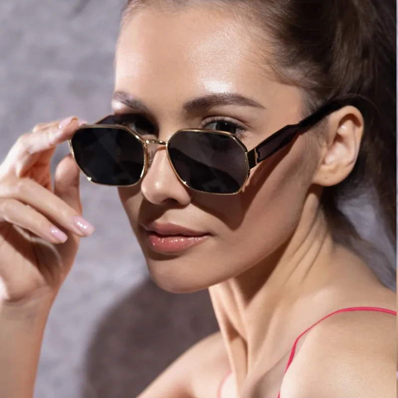 Schutzbrille 2 Stück Vintage Polygon Sonnenbrille Metallrahmen Farbverlaufsdesign Outdoor Casual Sonnenbrille Beliebte schwarze Brillen