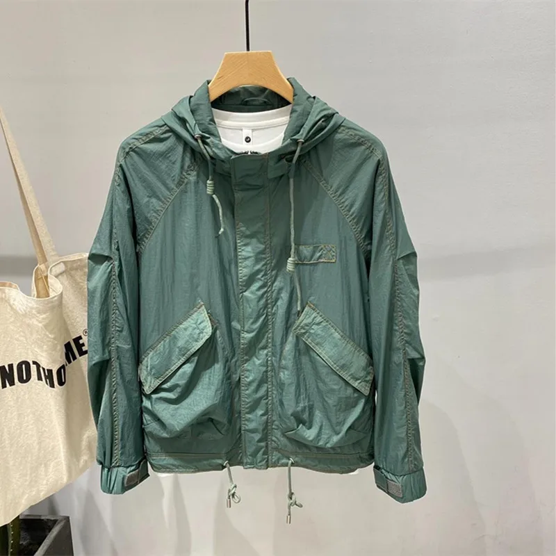 

Летняя мужская тонкая куртка с капюшоном для защиты от солнца, рабочая одежда, верхняя одежда из полиэстера с длинными рукавами, молодежная мода, коллекция Лето 2024