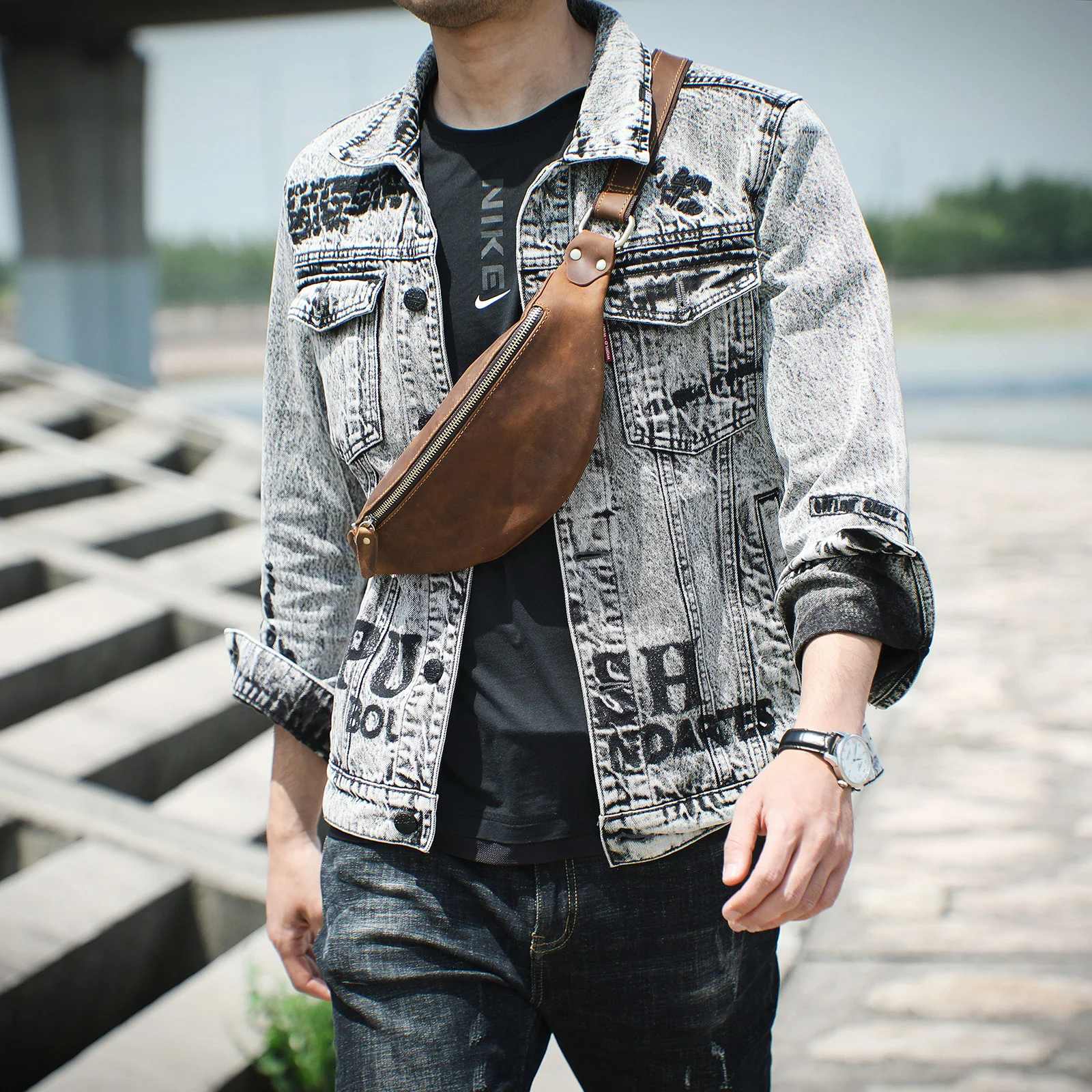 Hochwertige Echtleder-Brusttasche für Herren, Vintage Vollnarbenleder-Umhängetasche, Sling Bag, Tagesrucksack mit großer Kapazität – Detail 6