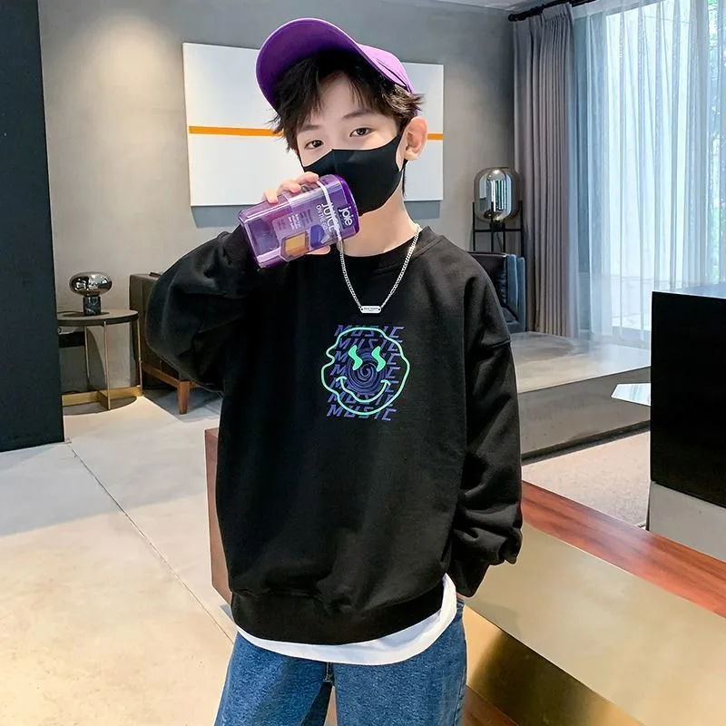 

Новинка 2023 года для мальчиков среднего и большого возраста, осень-зима, утолщенный топ свободного покроя на флисовой подкладке с мультяшным принтом