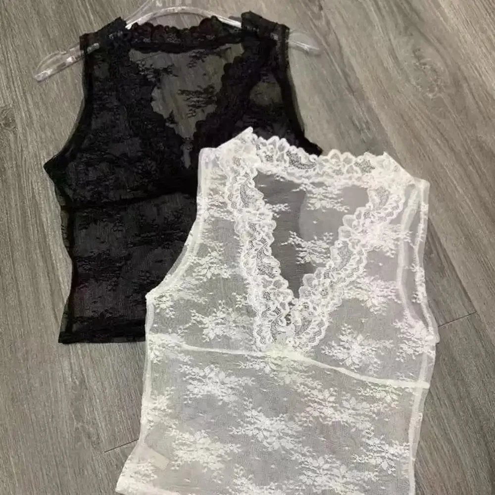 Sexy V-neck Design Crop Top Floral Embroidery Sleeveless Lace Vest Hollowing Lace Trim Base Vest Women Summer Innerwear Base