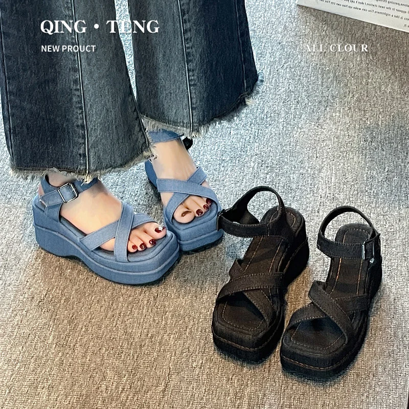 

Комфортная женская обувь, босоножки на высоком каблуке, увеличивающие рост, лето 2022, универсальные пляжные туфли на высоком каблуке, новые сабо для девочек, повседневные