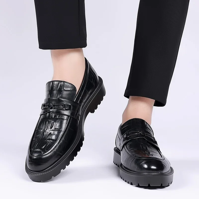 Retro Fashion Style Men Loafers Shoes Man Fashion Comfy Slip-on Gentleman Minimalist Style Strolling Party Driving Men's Shoes