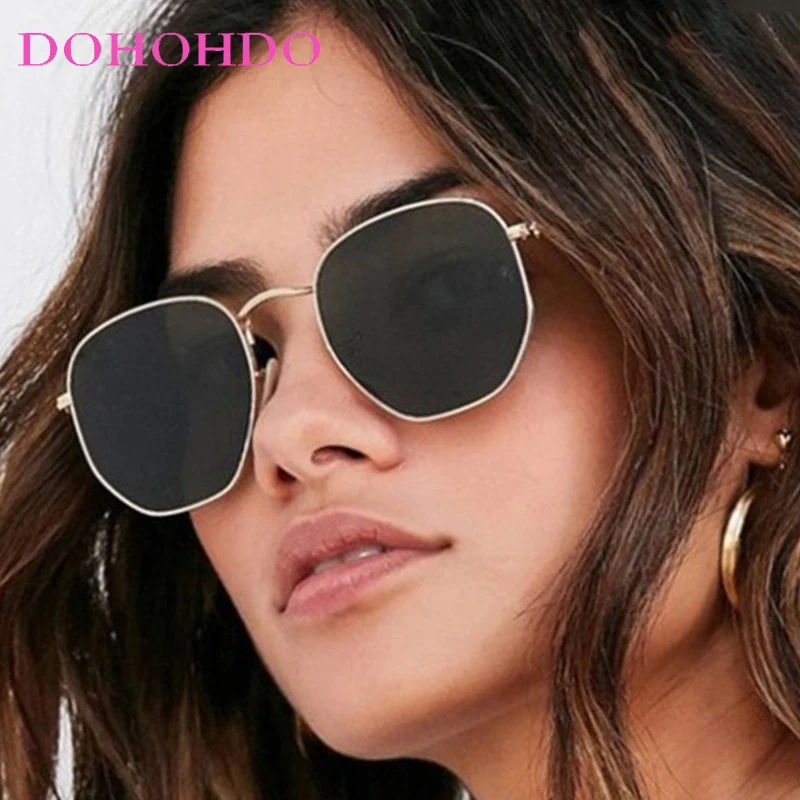 

Classic Vintage Metal Small Square Women 2025 Trendy Luxury Brand Designer Men Sunglass Driving Travel Eyewear Female UV400 Очки