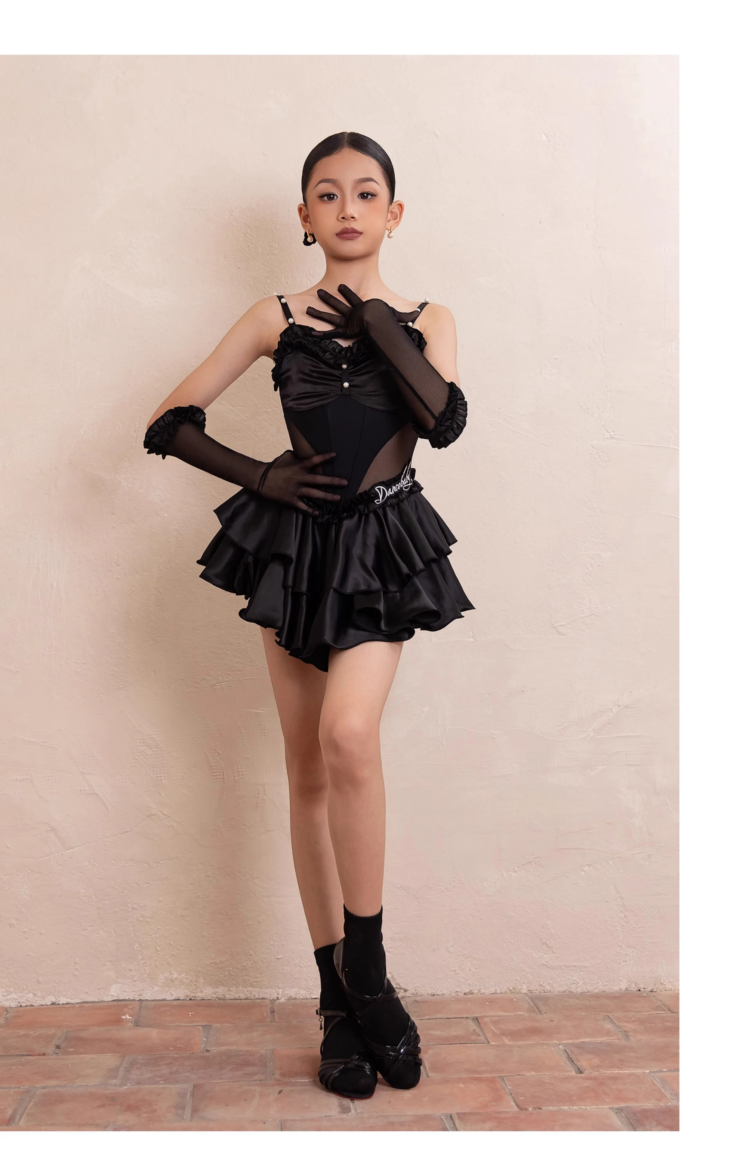 Costumes de danse latine personnalisés pour filles et enfants, uniformes d'entraînement de danse de salle de bal, robes de compétition, robe à franges