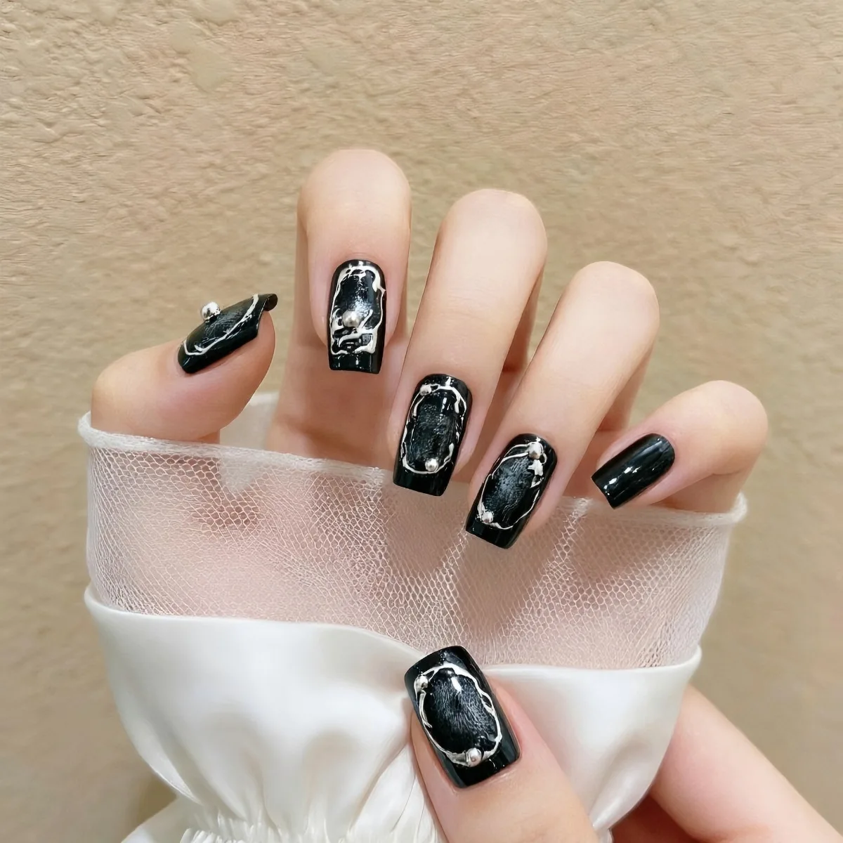 Metallic Hollow Irregular Circle Frame Nail Stickers Hot Stamping Gold Silver Self-Adhesive 3D Nail Decals Manicure Decorations