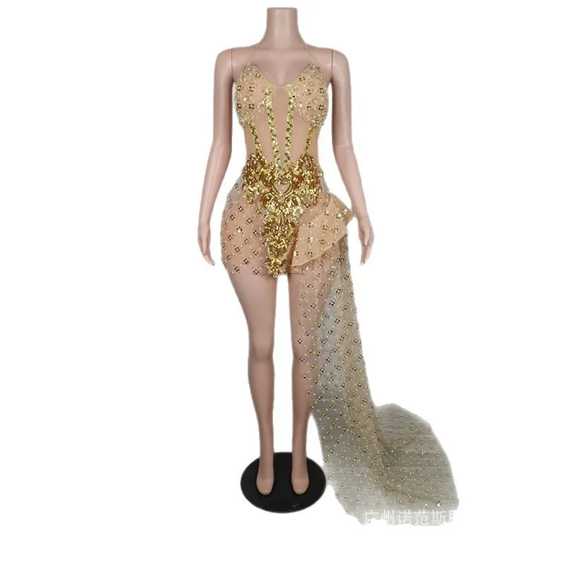 Luxe Gouden Diamant Mesh Trailing Temperament Korte Jurk Sexy Party Prestaties Kleding Vakantie Stijl Glanzende Jurk Sexy Jurken