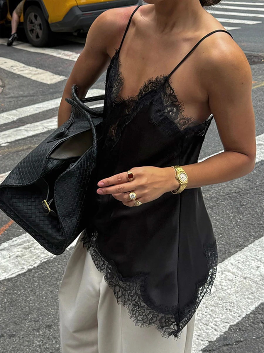 TWOTWINSTYLE See Througth Lace Edge Tank Tops for Women V Neck Sleeveless Pathwork Hollow Out Sexy Fashionable Vest Female New