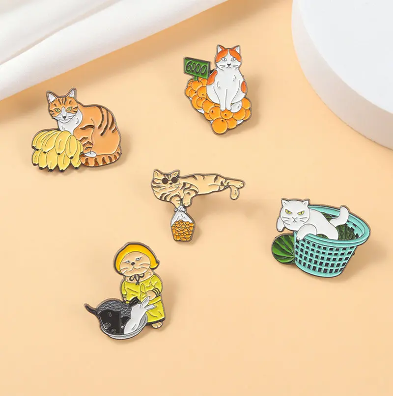 

10 PCS / LOT Funny Street Stall Cats Enamel Pins Custom Fish Fruits Cool Kitten Vendor Brooch Lapel Shirt Bag Badge Cartoon