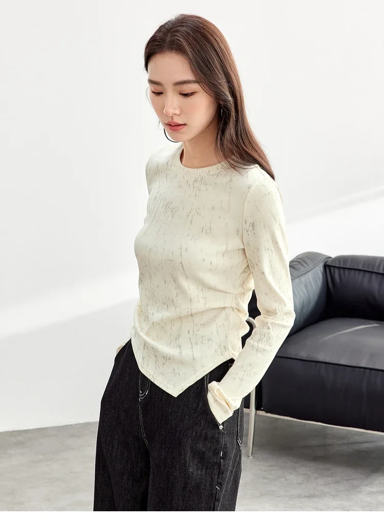 SENTUBILA Cotton Printing T-shirt Women's Folds Irregular Knitted Round Neck Long Sleeve Simple Crop Tops 2025 Spring 151T58434