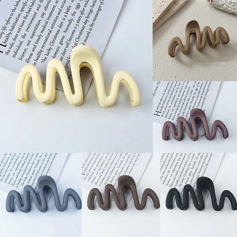 

Solid Color Geometric Women's Hair Grabbing Korean Fashion Y2K Gift Festival Party Party Shark Chuck Hair Lady 2025 New Headwear