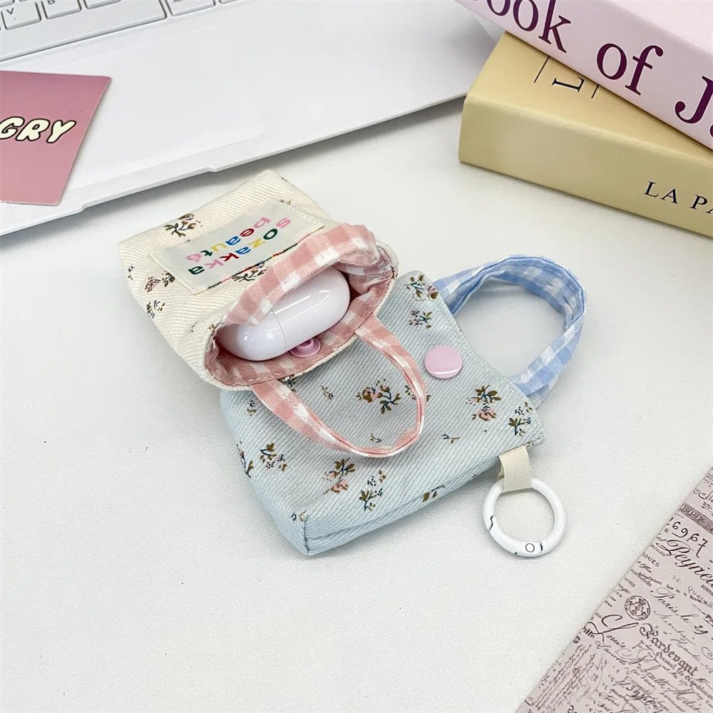 Dompet Koin Mini Lucu Manis Berenda Motif Bunga Warna Pink Biru, Casing Pelindung Headphone, Tas Penyimpanan Kecil Portabel untuk Wanita