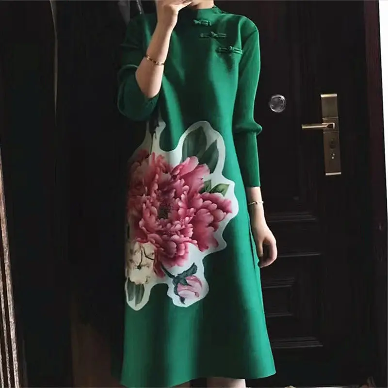 

Pleated dress female 2023 spring new fashion high-end foreign air large loose retro Chinese wind flag robe long sleeve dress