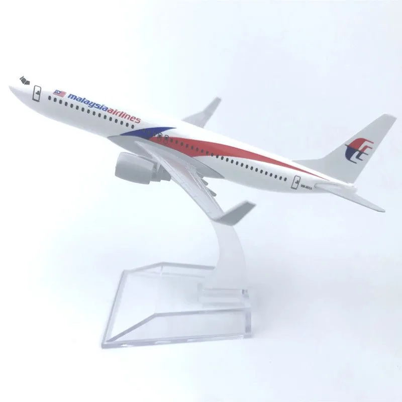 

16cm B737 Malaysia Airways Aircraft Model 1/400 Scale Planes 737 Metal Diecast Airplane Toys For Boys Gift Collection Display