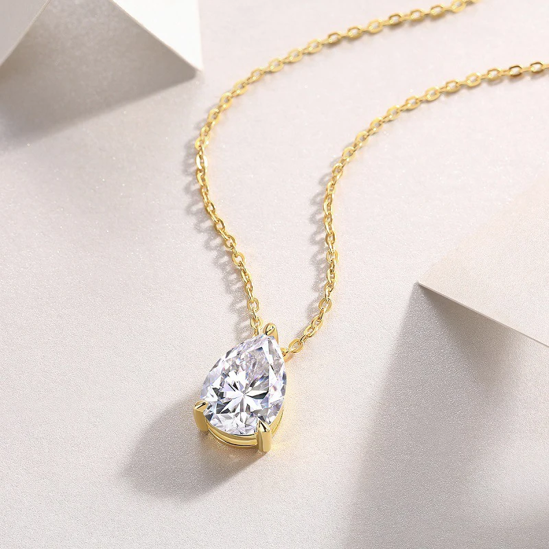Classic Pear-Shaped Moissanite Necklace Copper Prong-Set Pendant Jewelry Gift for Anniversary Birthday Valentine's Day
