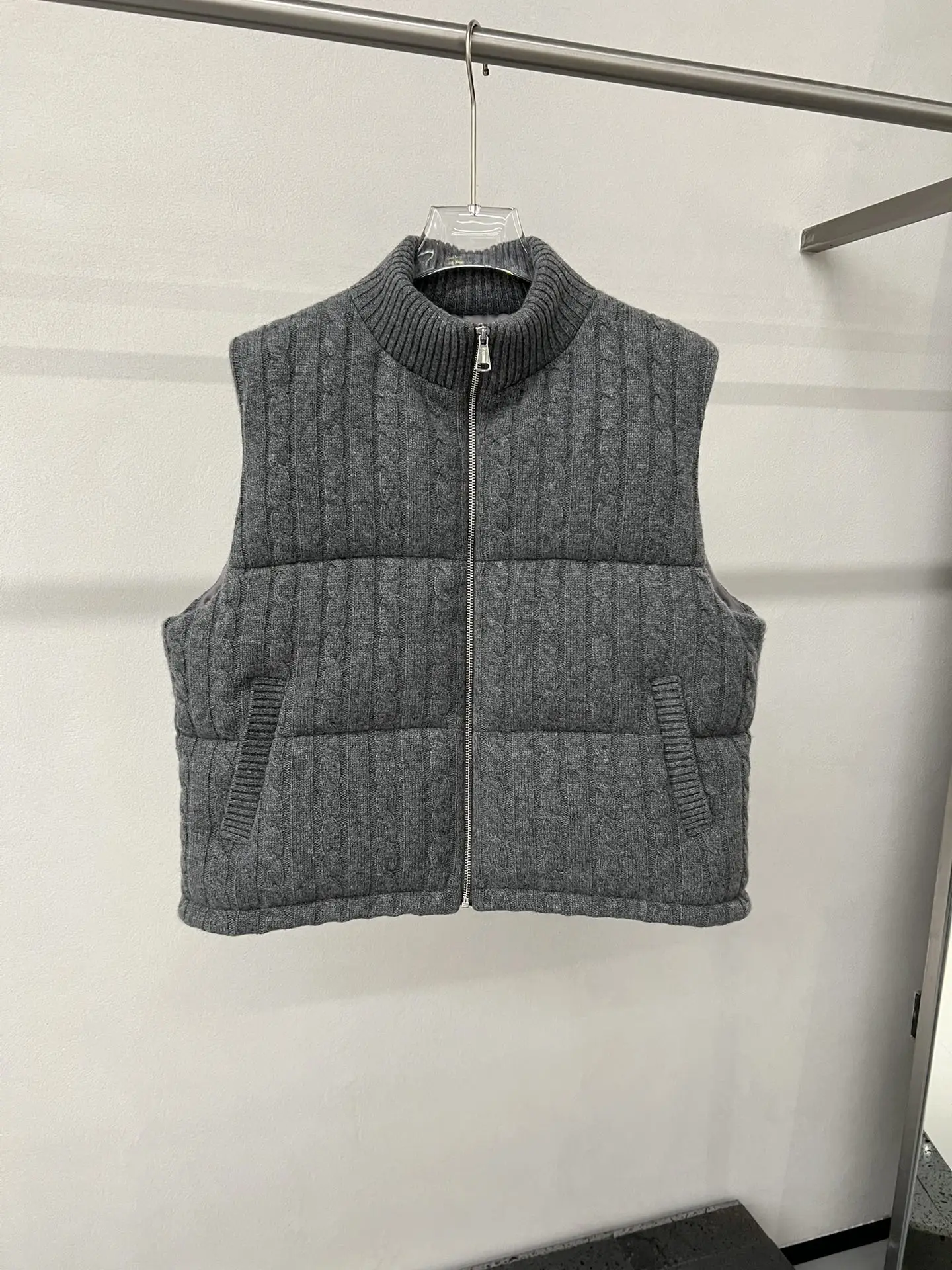 Autumn And Winter New High Quality Fashion Casual Vest 30% Cashmere 70% Wool Stand Collar Women'S Down Jacket