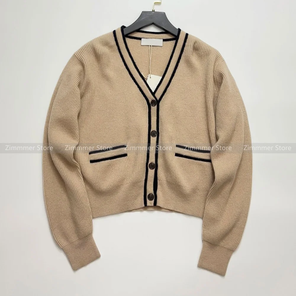 

Niche Design 24 Early Autumn New Khaki Spliced Black Line v-Neck Knit Cardigan Jacket