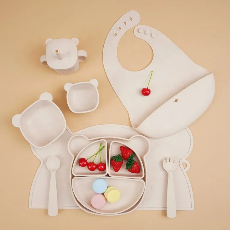 Wholesales Baby Feeding Products Animals Shape Silicone BPA Free Kids Bibs Placemat Cup Spoon Fork Baby Feeding Set