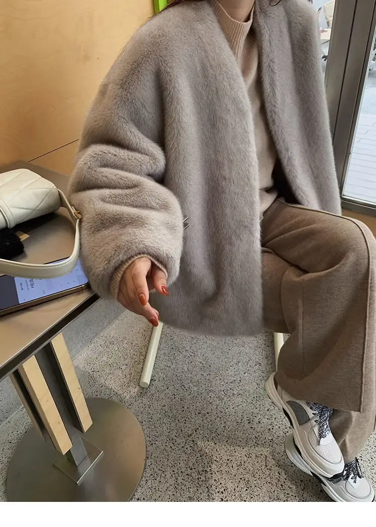 Faux Fur Coats Women Short Coat Thick Warm Y2k Streetwear Elegant Jackets Warm Open Stitch Outerwear Work Autumn Winter 2025