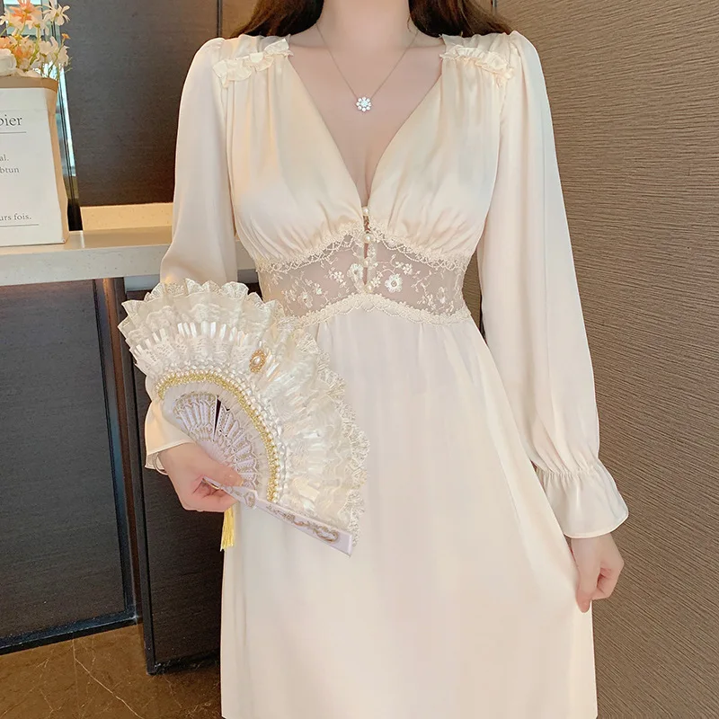 Autumn Palace Style Nightdress Sexy V-Neck Lace Spliced Nightgown Ice Silk Long Sleeve Loose Casual Intimate Lingerie Home Wear