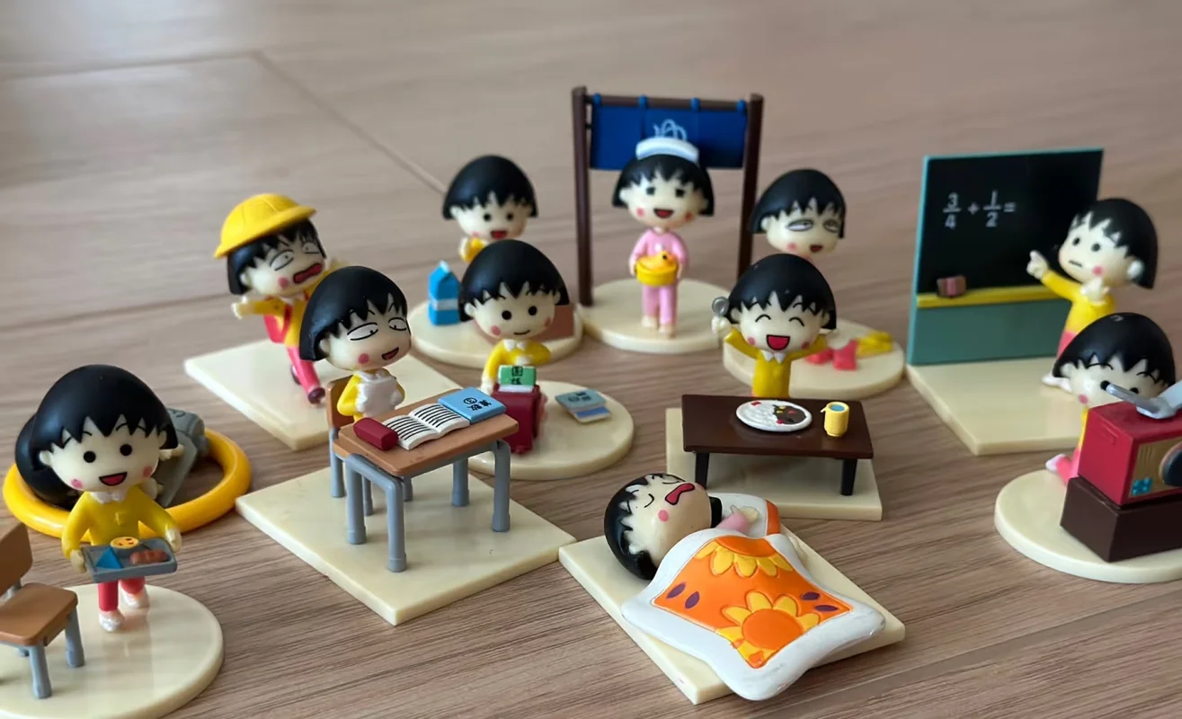 Nuevo en Stock pequeñas albóndigas feliz día escena familiar caja ciega figura de acción Kawaii decoración de escritorio juguetes niños regalos de Festival