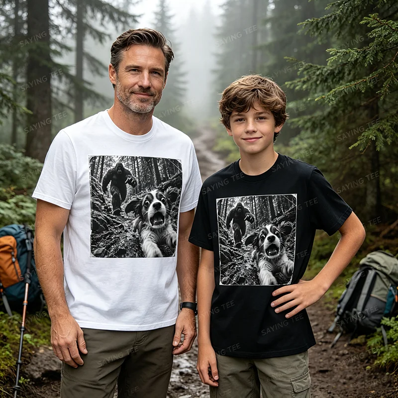Bigfoot and Cavalier Funny Dog Selfie Sasquatch Chase Forest T-Shirt Y2k Pet Dog Vintage Tee Unique Grunge Novelty Gift Cotton