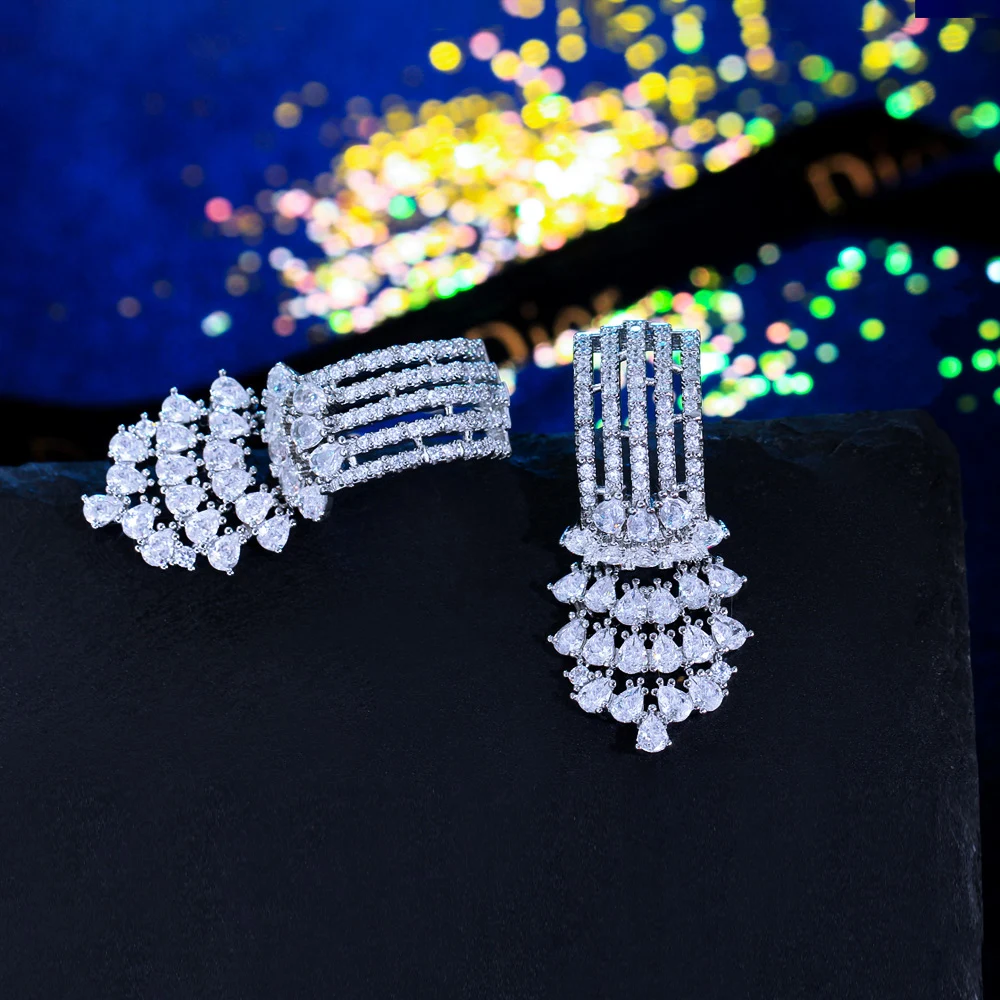 CWWZircons Sparkling Cluster Water Droplets Cubic Zirconia Long Drop Dangle Chandelier Bridal Wedding Earrings for Women CZ930