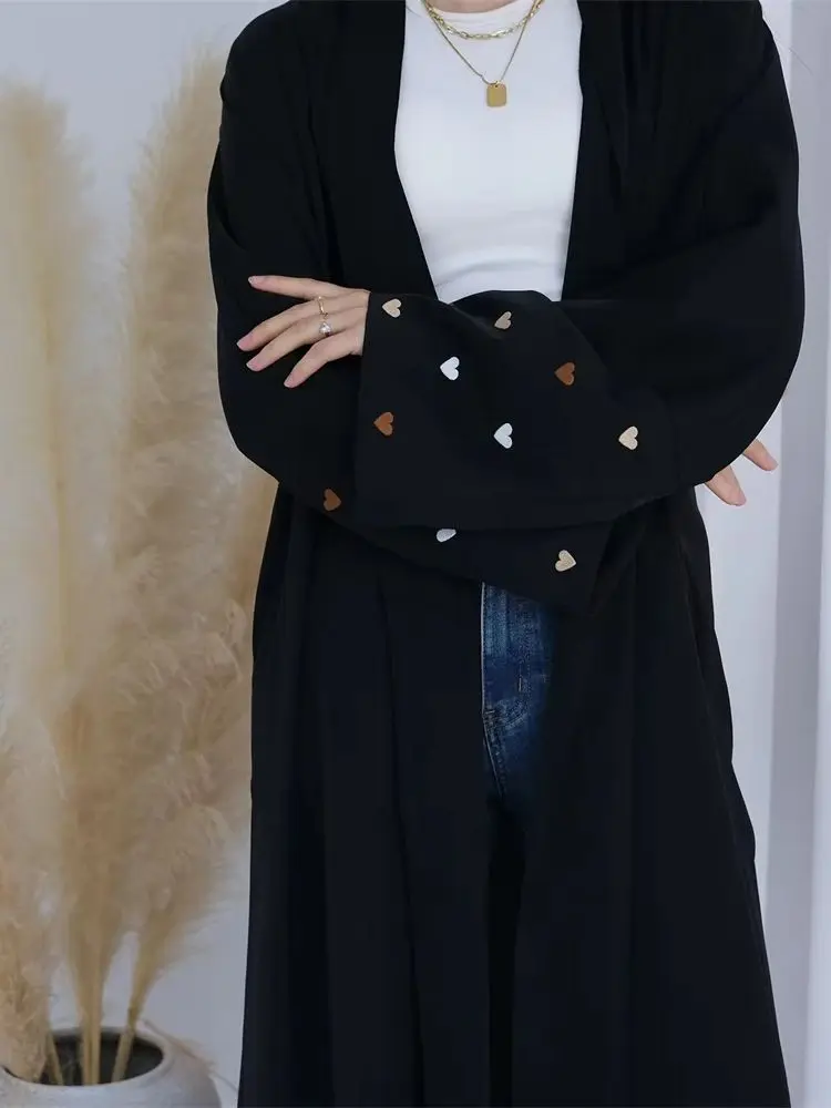 Fashion Love Heart Embroidery Open Plain Kimono Abaya for Women Dubai Luxury Muslim Kaftan Elegant Cardigan Islam Clothing 