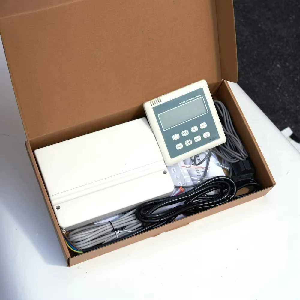 TK-8A-3 Intelligent Solar Water Heater Controller Wall Installation High Accuracy Temperature Control