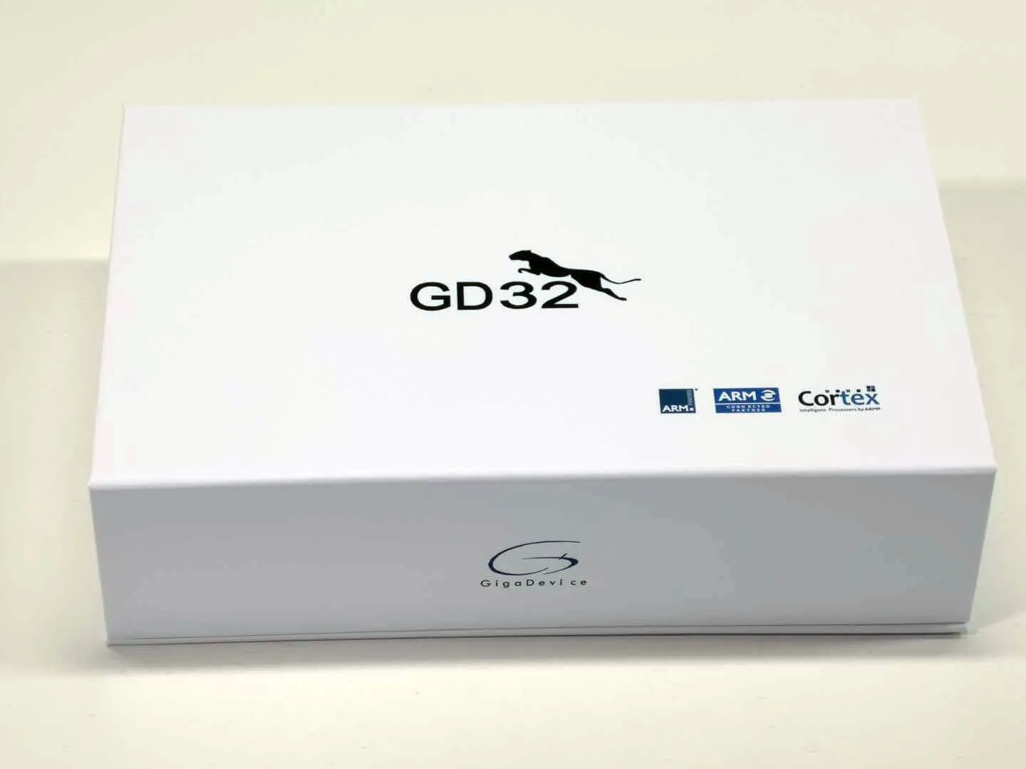 GD32E230C-EVAL una scheda di valutazione/sviluppo completamente funzionale