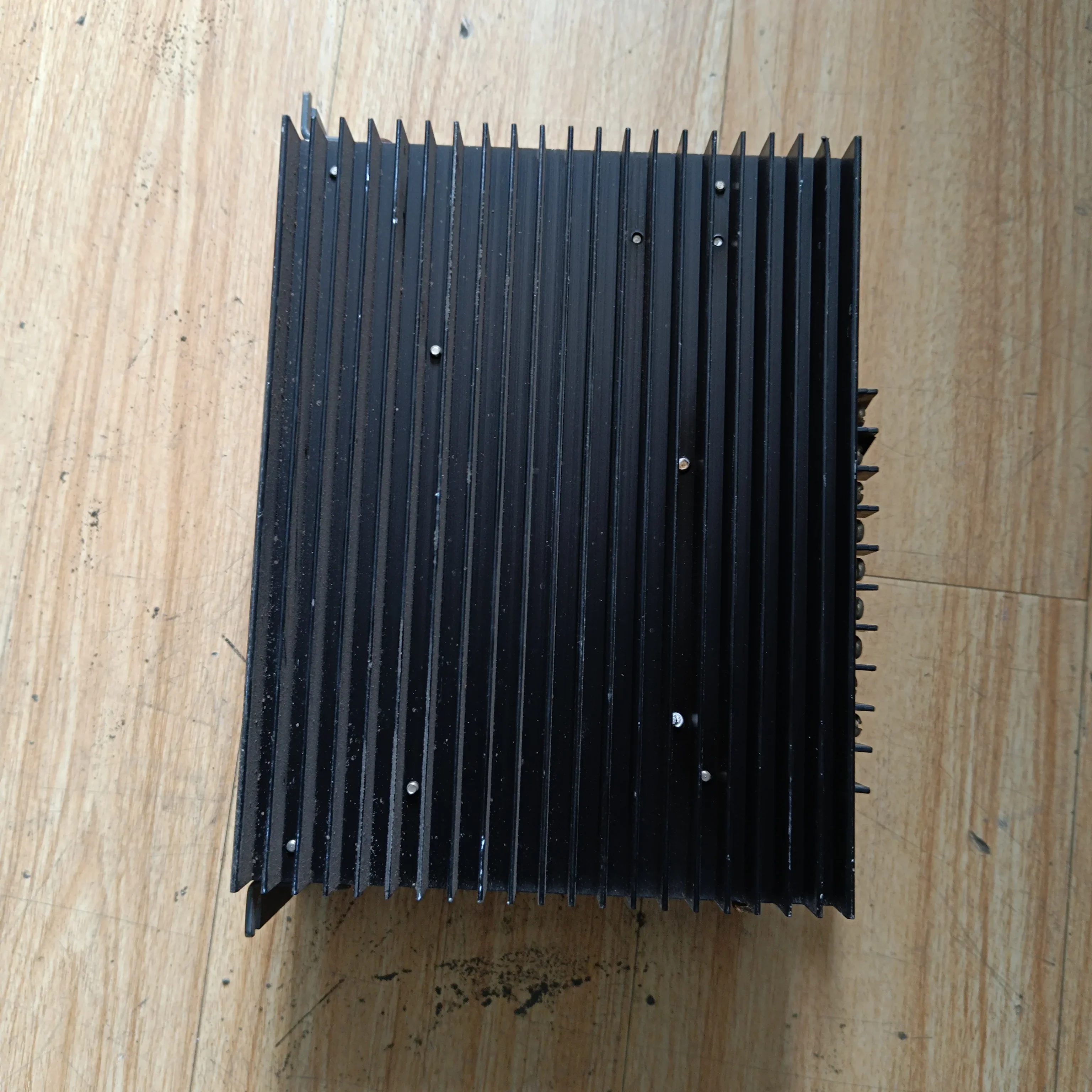 2025/EP100-3A مضاعفات التيار المتردد