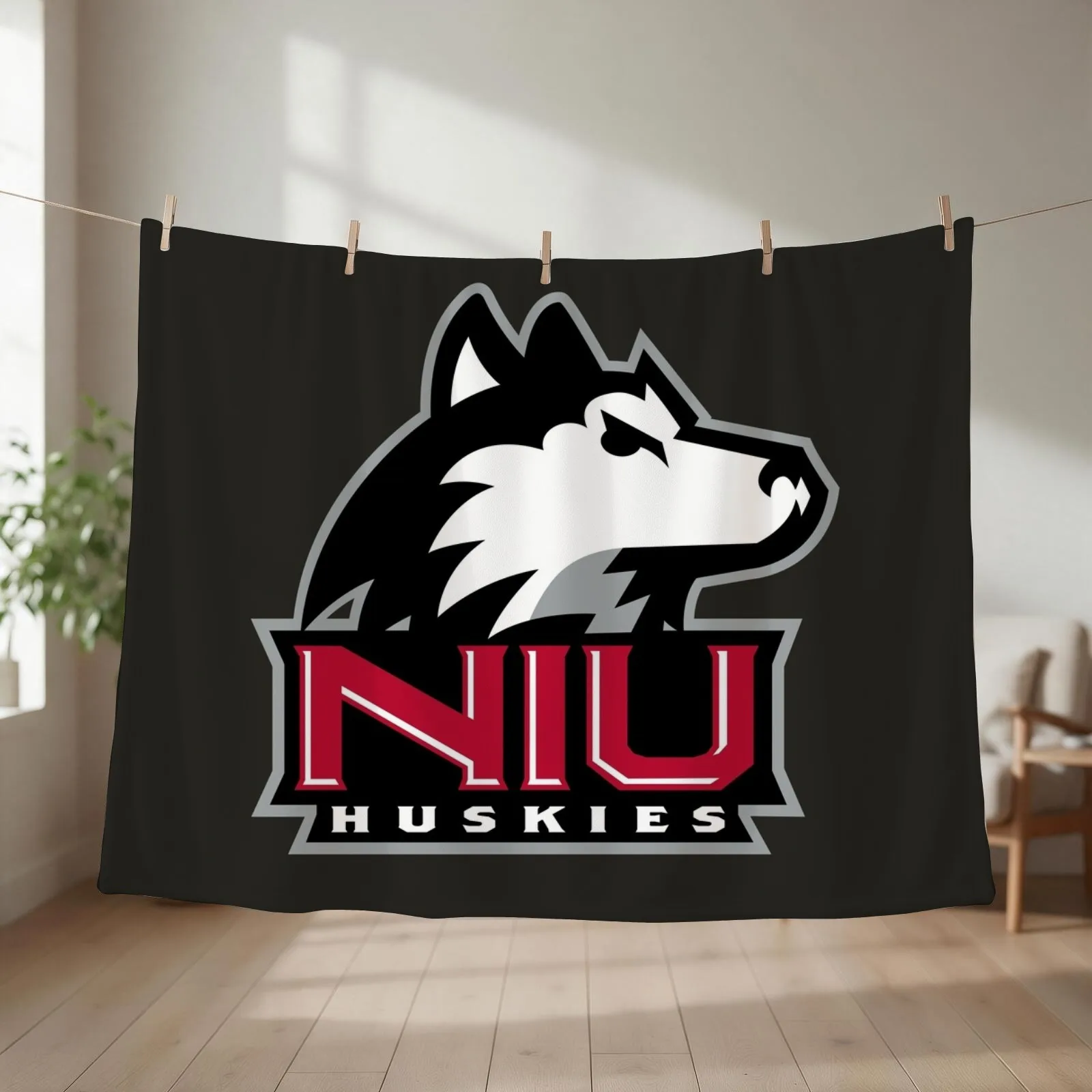 Northern Illinois Huskies Throw Blanket couch cozy soft plush fuzzy picnic outdoor blanket