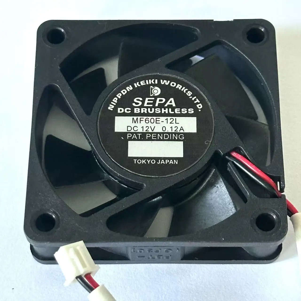 

Вентилятор охлаждения сервера SEPA MF60B-12L DC 12 В 0,12 А 60x60x15 мм