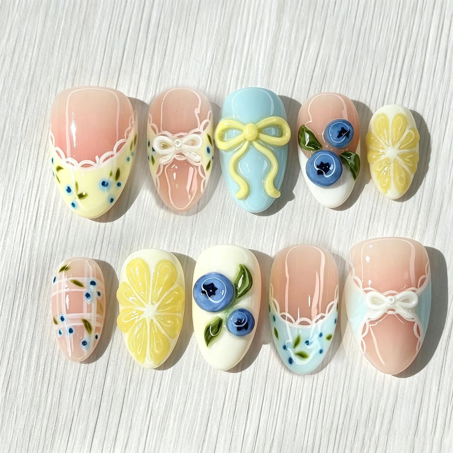 24Pcs 3D Bow Croissant Press on Fake Nails with Simple Plaid Design Finger Nail Tips Almond Reusable Artificial False Nails Art