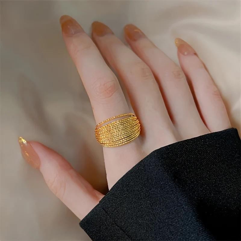 Luxury Multi-strand Gold Ring Shiny Textured Wide Band Minimalist Statement Jewelry for Daily Wear